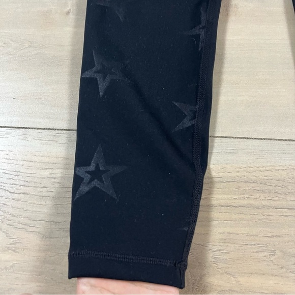 GapFit Women’s Black Winterbrush Star Leggings Tights - Picture 2 of 10